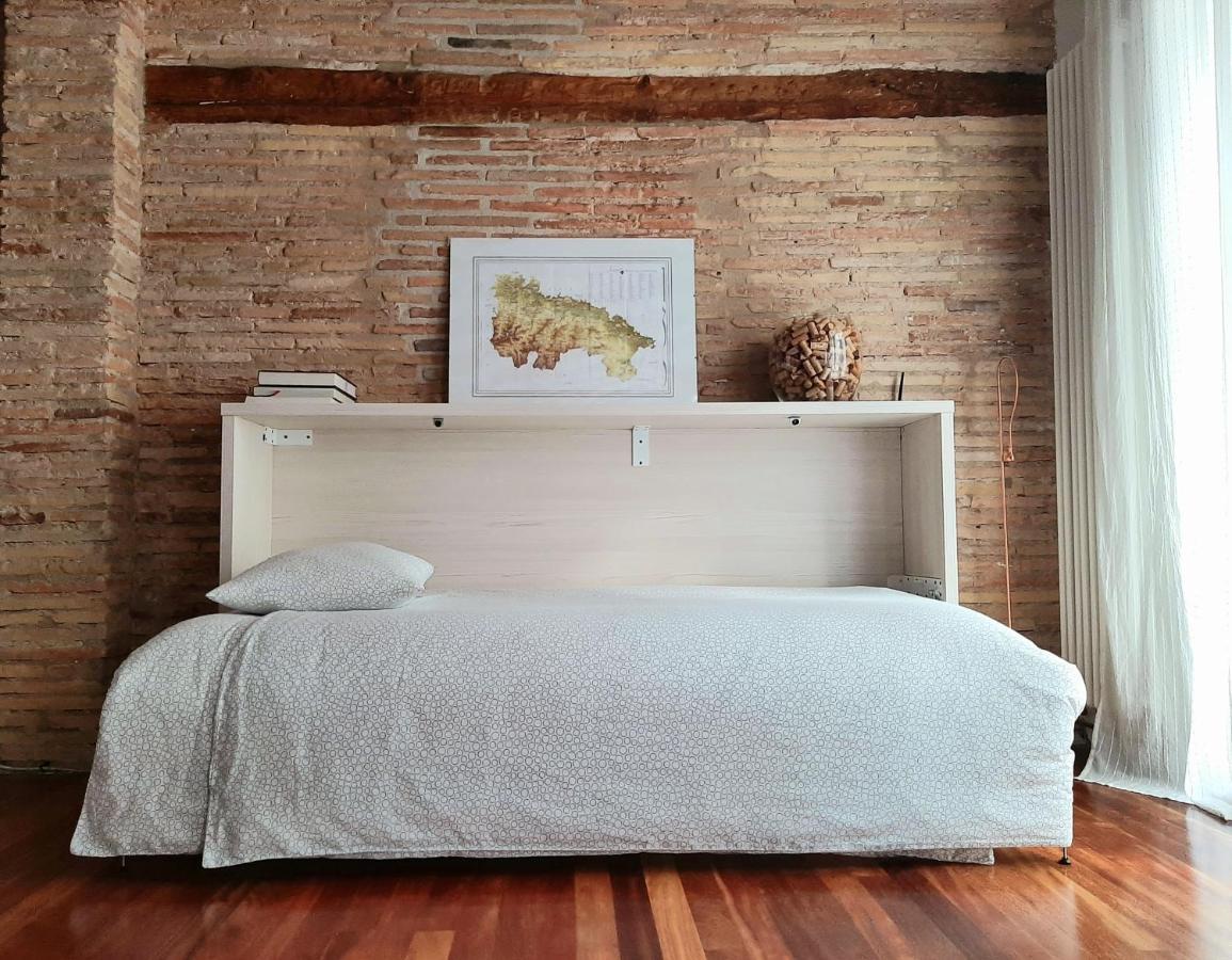 Lux Wood Loft With Air Con & Lift Apartment Logroño Exterior foto